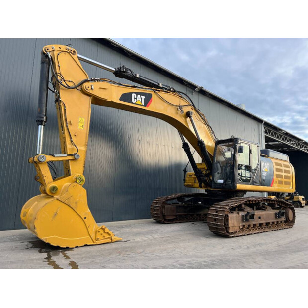 2015 Caterpillar 352FL-45811421