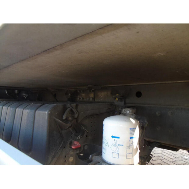 2016 Volvo FL-45811475