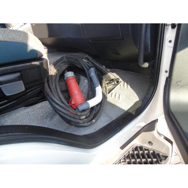 2016 Volvo FL-45811509