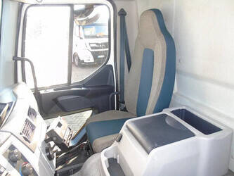 2016-volvo-fl-1428684-45811511