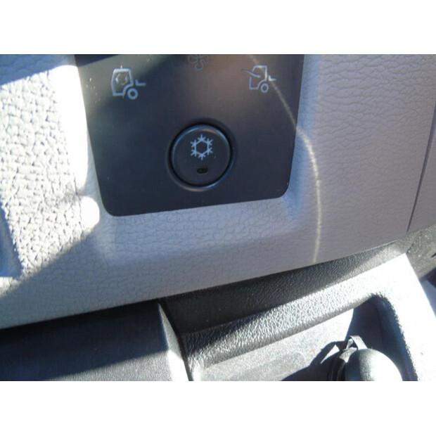 2016 Volvo FL-45811520