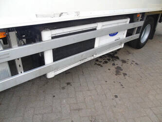 2016-daf-lf-220-1428688-45811669