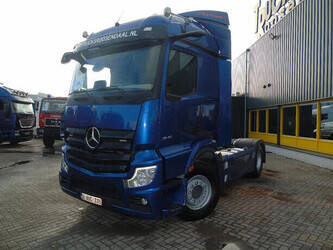 2021-mercedes-benz-actros-45811724
