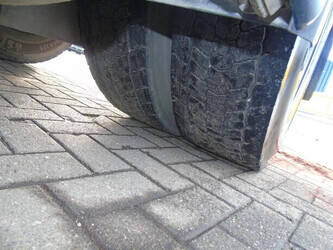 2021-mercedes-benz-actros-45811765