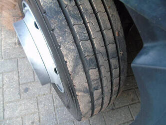 2010-iveco-eurocargo-1428699-45812170