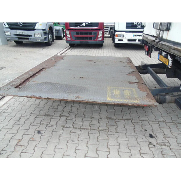 2013 Schmitz Cargobull 3-45812404