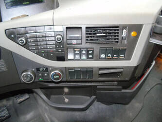 2014-volvo-fh500-1428719-45813115