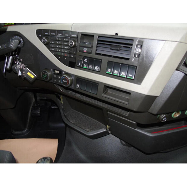 2017 Volvo FH-45813197