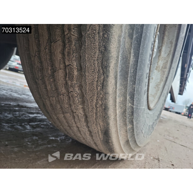 2017 كرون OTHERS-45813339