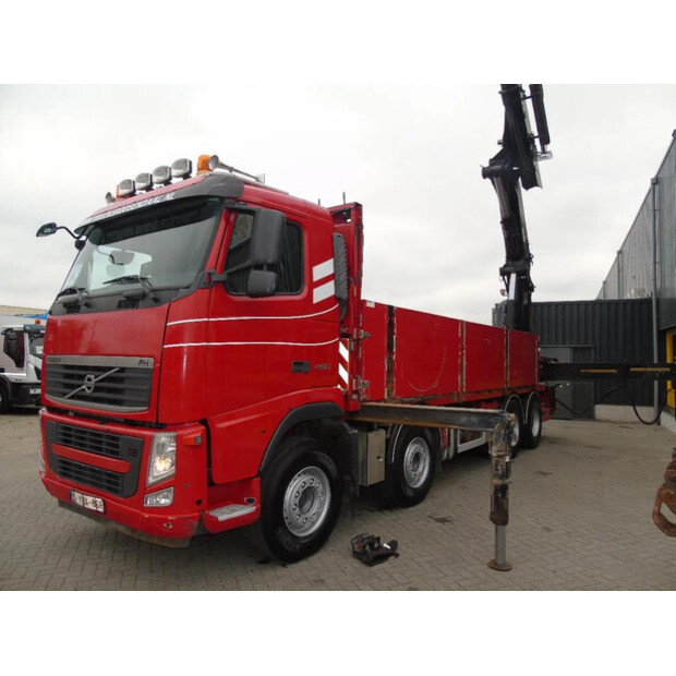 2011 فولفو FH-45813577