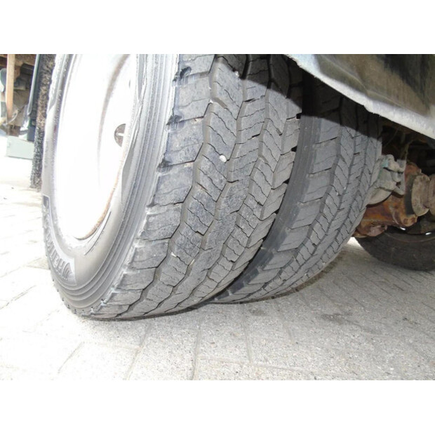 2011 فولفو FL-45813731