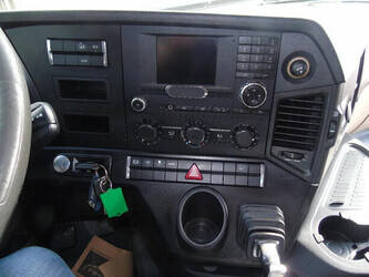 2013-mercedes-benz-actros-1428738-45813900