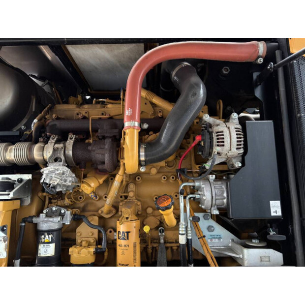 2015 Caterpillar M318F-45813966