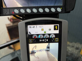 2015-caterpillar-m318f-1428740-45814011