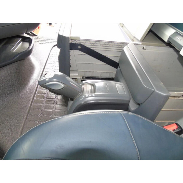 2012 فولفو FH-45814040