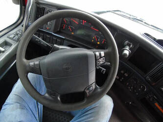 2012-volvo-fh-1428742-45814043