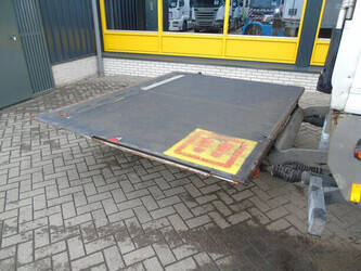 2016-man-tgm-1428743-45814080