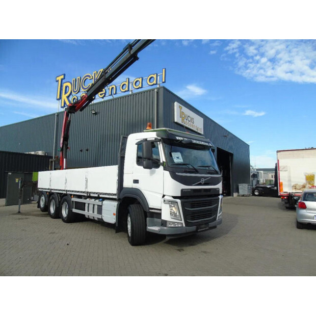 2017 فولفو FM-45814159