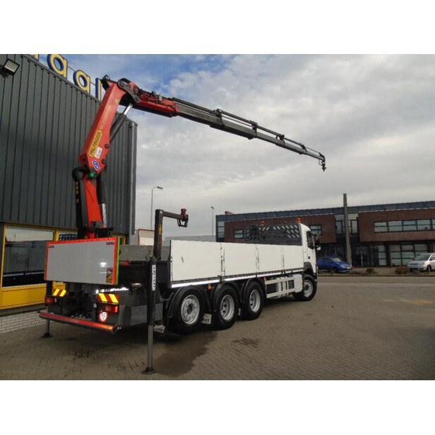 2017 فولفو FM-45814161