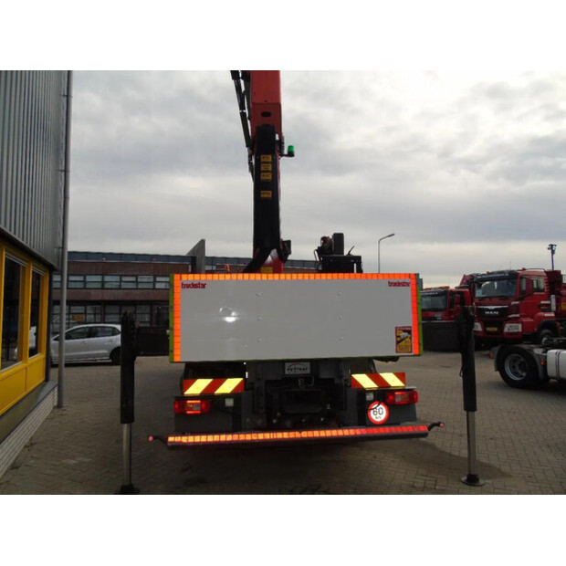 2017 فولفو FM-45814185