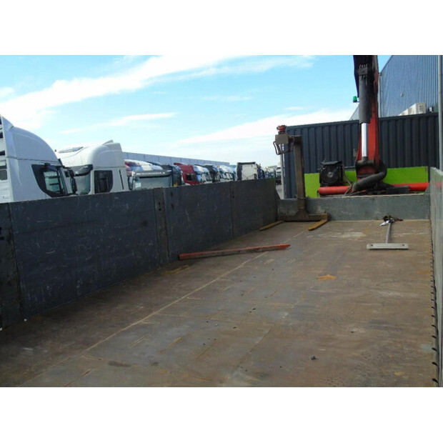 2017 فولفو FM-45814187