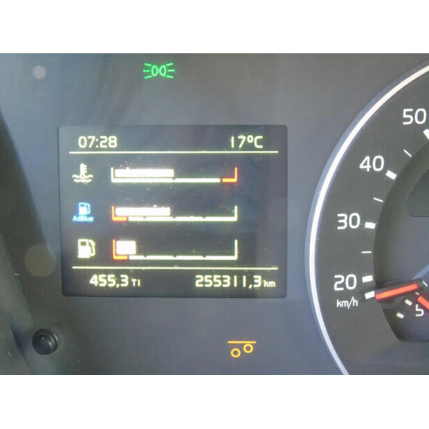 2017 فولفو FM-45814195