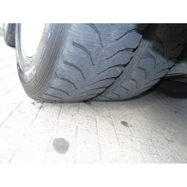 2017 فولفو FM-45814213