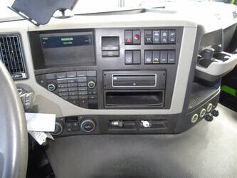 2017-volvo-fm-1428745-45814217