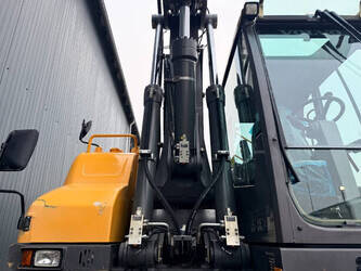 2013-volvo-ew180d-1428750-45814351