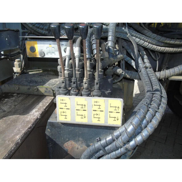 2013 إم أو إل OTHERS-45814366