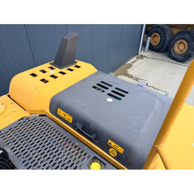 2013 فولفو EW180D-45814367