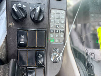 2013-volvo-ew180d-1428750-45814375