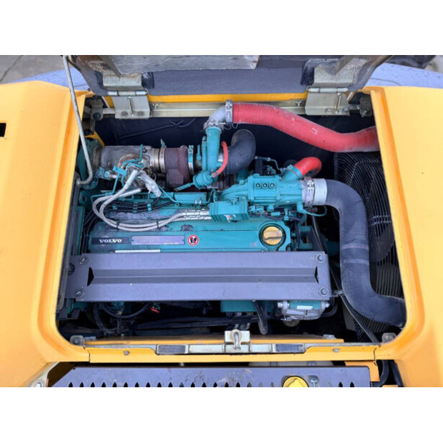 2013 فولفو EW180D-45814393