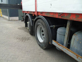 2005-daf-cf-1428760-45814645