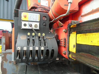 2005-daf-cf-1428760-45814650