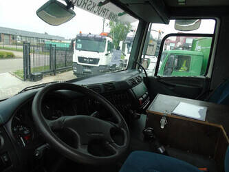 2005-daf-cf-1428760-45814669