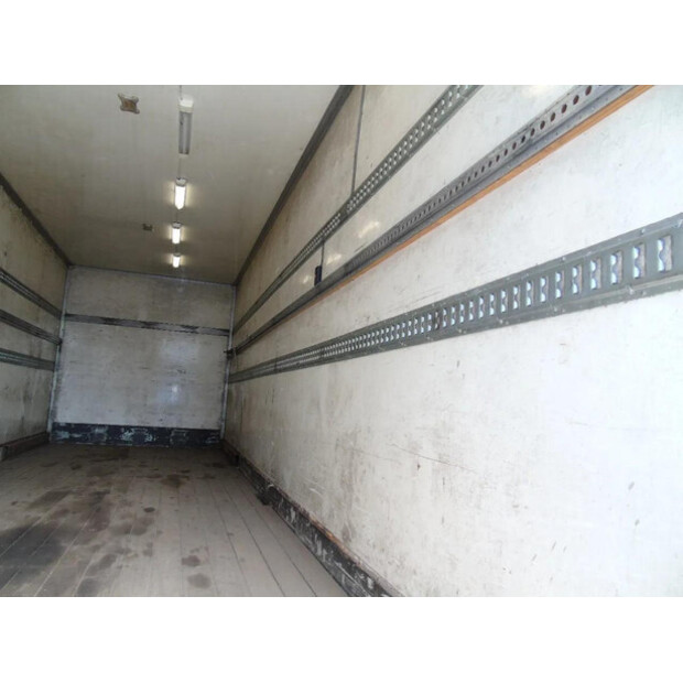 2009 رينو Midlum-45814760