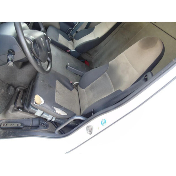 2009 رينو Midlum-45814777