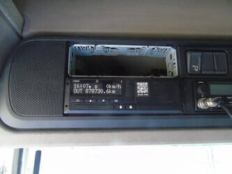 2015-daf-cf400-1428765-45814840