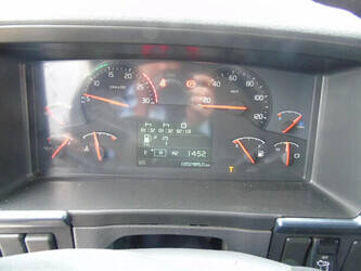 2014-volvo-fh-1428766-45814858