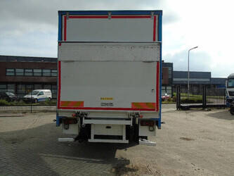 2010-mercedes-benz-atego-1428767-45814872