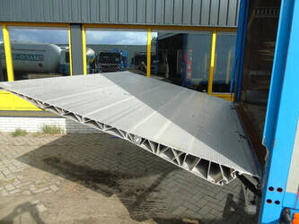 2010-mercedes-benz-atego-1428767-45814874