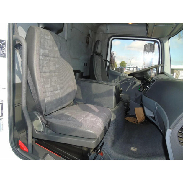 2010 Mercedes-Benz ATEGO-45814875