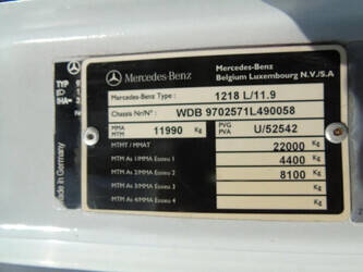 2010-mercedes-benz-atego-1428767-45814878