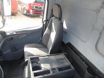 2010-mercedes-benz-atego-1428767-45814879