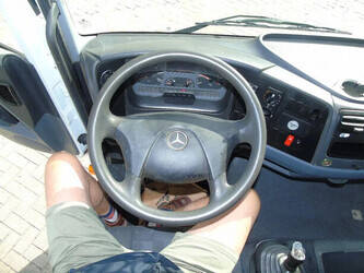 2010-mercedes-benz-atego-1428767-45814891