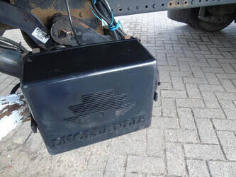 2010-mercedes-benz-atego-1428767-45814898