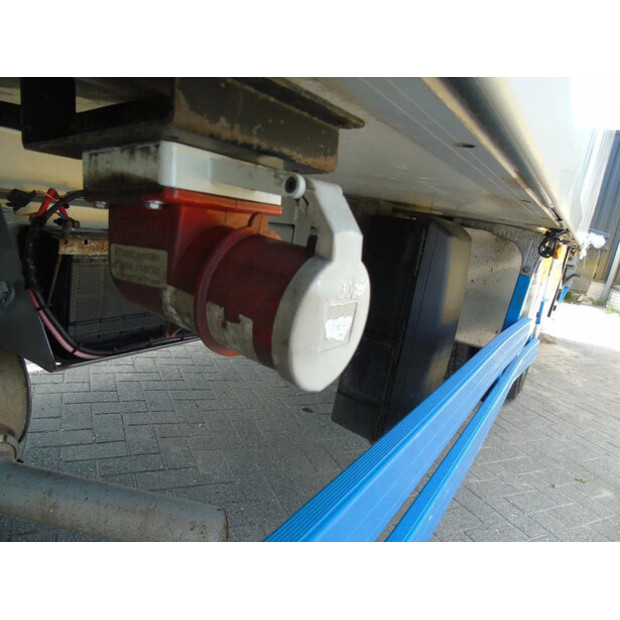 2013 فولفو FL-45814938