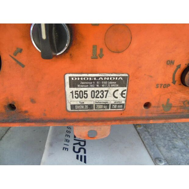 2000 BURG OTHERS-45814971