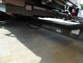 2000-burg-others-1428770-45814979